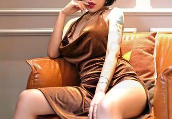Feilin嗲囡囡 - 果儿Victoria的婚纱造梦，原图拼拼图，分享一片模糊回忆