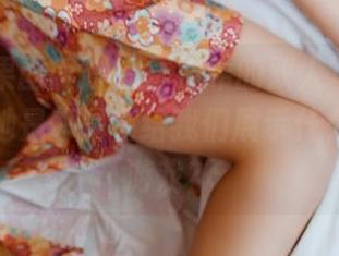 GIRLT果团网 - 看周妍希的双人写真，我在想，她是不是在给我们展示什么儿时的游戏？