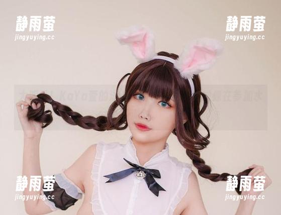 大胆看！KaYa萱的泳池高清作品集，感觉像在参加水下派对。