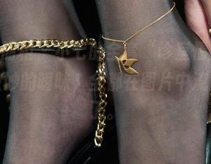 Ligui丽柜 - 小七的全套“诊室情丝”，那种微妙的暧昧，全都在图片中流露无遗了。