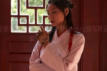 MiiTao蜜桃社 - 因为兔女郎，雪梨sherry的写真分享就像糖果，甜得让人上瘾～