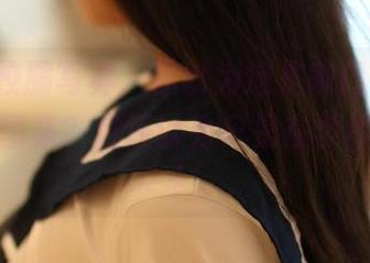 ROSI校服写真，你以为这是哪门子课堂的课本图集？我还以为只是在学校溜达呢！