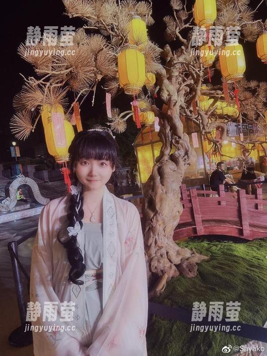 嗨，Sayako＿今年4岁！这套私房作品真的是一只“大凤”吗？