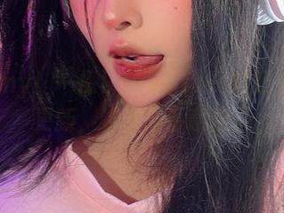 Yummy！一探SayoMomo的奶牛写真更新，结果出乎意料。