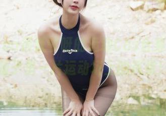 开启Tina很妖孽呀的运动Cos合集,保准脑子里一片运动场上的风景!