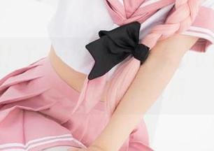 不止脚踝！Tomiko(とみこ)长腿私拍图包里还有很多段落