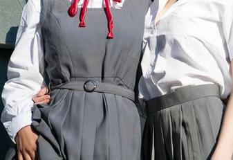 UGirls尤果网 - 李颜儿的礼服写真，图集中每一件都似乎都有它自己的小故事。