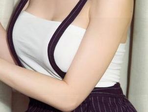 UGirls尤果网 - 田熙玥日常：原图里她的每一个表情都在跟我讲‘你跟不上我的步伐’