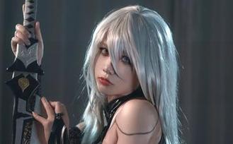 “Uki雨季”居然掀起了棉袜风潮！最新图片让人期待，尤其是在这个湿气弥漫的季节里。