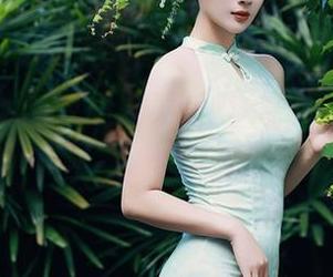 Xiuren秀人网 - 空乘制服+黑丝=Cris_卓娅祺的私房图片，细节看得停不下来！