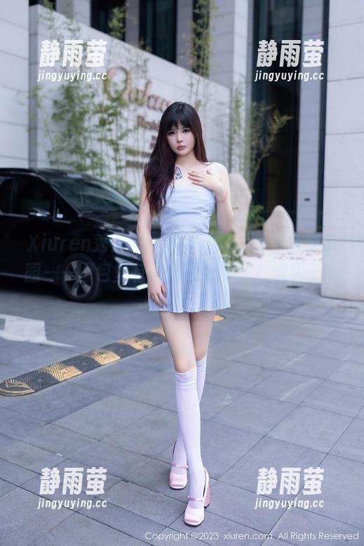 Xiuren秀人网 - 周慕汐fairy天台游乐园——图包里有没有风的侧颜？捉到了吗！
