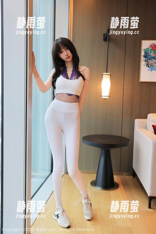 Xiuren秀人网 - 随便聊聊唐雨辰TYC的图片分享：这制服也太撩了吧