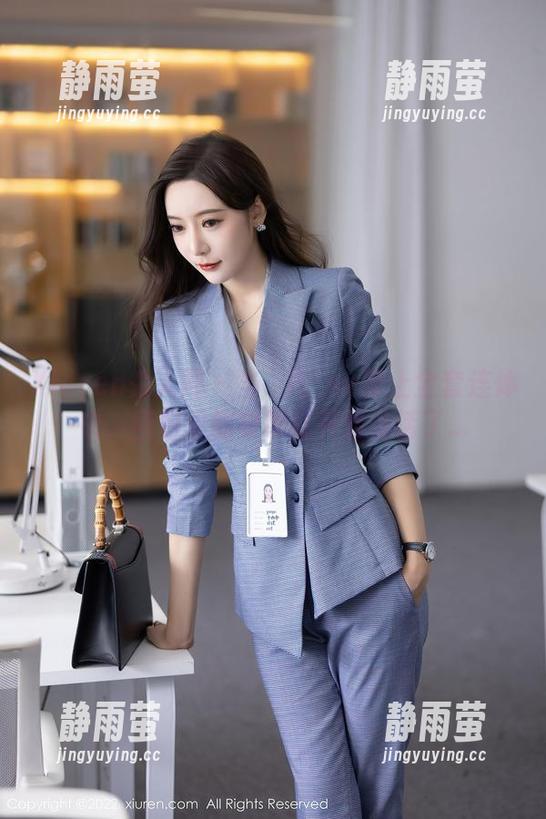 Xiuren秀人网 - 当玥儿玥er穿上全套连体衣，图包里的故事就开始说话了...