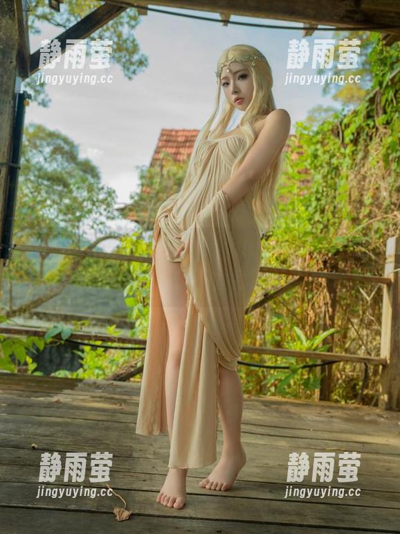 游泳部学姐私拍合集：yuuhui玉汇的水超美，却不太会游？
