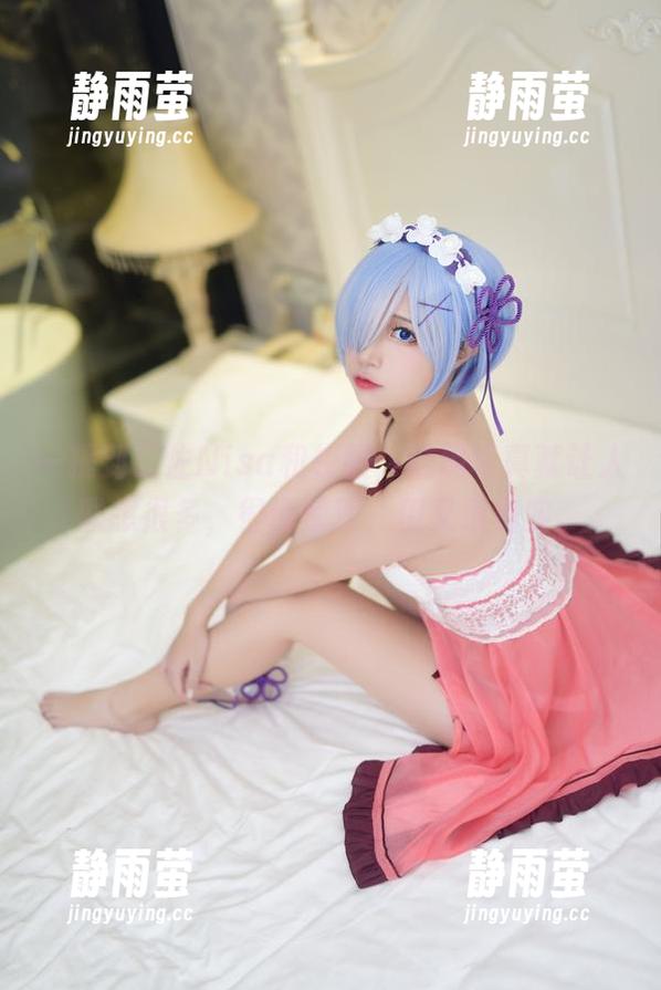 二佐Nisa 一提到二佐Nisa和校服,这组写真就让人联想很多,很没道理,但又很真实。