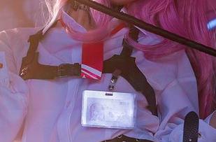 外面的世界很喧嚣，但有伊喵君_Nya的高清妹妹图册，心情烟消云散。