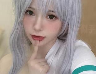 倦倦喵的泳衣写真，私拍时光似乎就停在了海边的浪花间