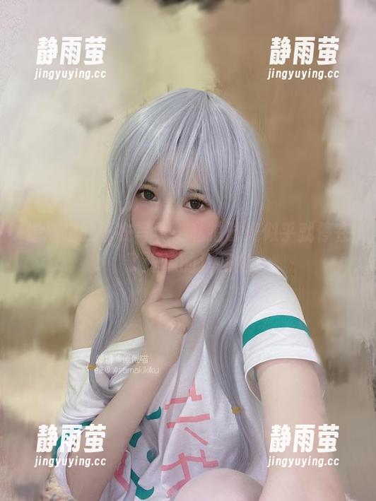 倦倦喵的泳衣写真，私拍时光似乎就停在了海边的浪花间