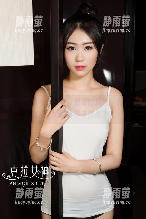 克拉女神-熙妍 克拉女神 - 居家中,熙妍的精选,偶尔一抬头,她的眼神有种魔力?