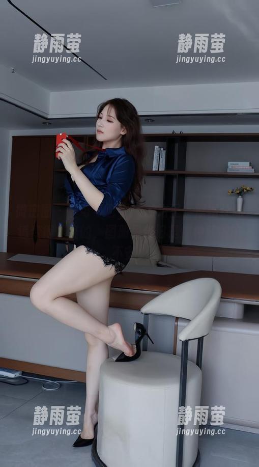 微密圈 - 看可可西yyy的浴室，原图让味道变得怪怪的，图册里依旧是那种轻微的不安。