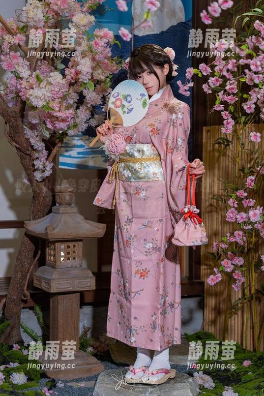 咬人小小兔穿皮衣的全纪录，下载试试，她会不会咬你？
