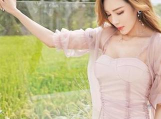 嗲囡囡 - 红尘中裸足的晗大大Via，私房美图的每一帧美得毫不留情