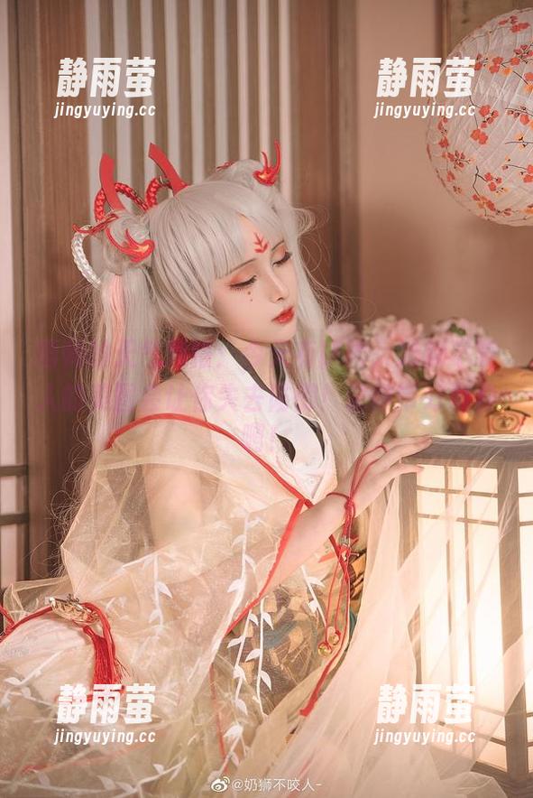 雨师的天气预报：今天有降雨，奶狮不咬人的美图会让你失去防御！记得带好雨具啊！