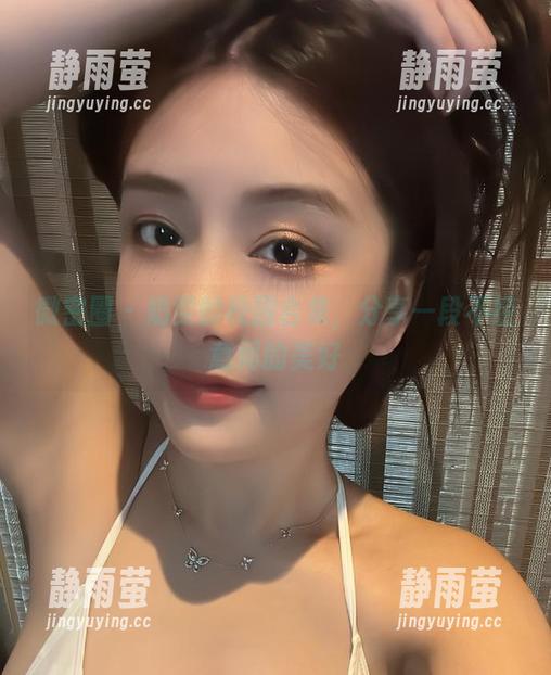 微密圈 - 奶雯的校园合集，分享一段不经意间的美好