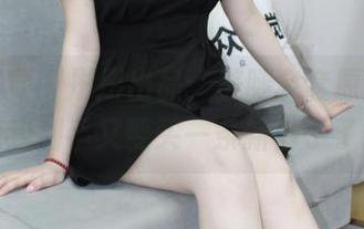 小众视觉 - 彤彤出品：美腿全套原图，难道我剁手又要买一条新裤子了？
