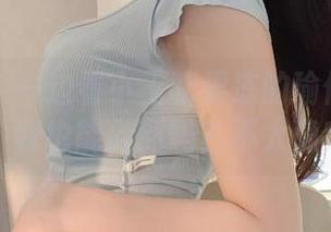 微密圈 - 一边看小玉吃果冻的瑜伽图包一边想：我也能做到吗？不太确定……