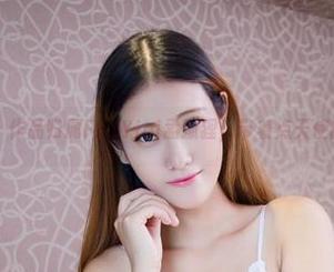 尤物馆 - 作品归属FoxYini孟狐狸,带着点天使的幽幽光