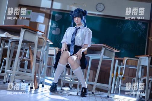 屿鱼yukako 屿鱼yukako的黑丝死库水写真集,果真是让人得了病的好作品。