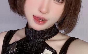 这里有幼爱youmeko的浴室私拍，大水流波中散发的不止是肥皂香哦！
