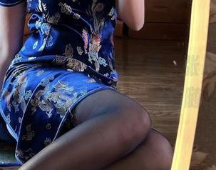 微密圈 - 烈焰与玫瑰的碰撞，张思允nice的房车里藏光影的传奇，美图随便流淌！