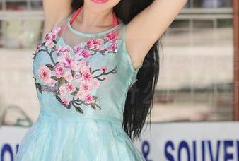 推女神 - 看着婕西儿jessie的全套校服图集，我突然明白了什么叫“不羁”。