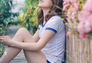 推女神 - 找短裤？不，这是一场私房写真与颖莹儿YY的摩擦
