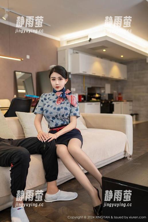 星颜社 - 精选写真：李丽莎与皮衣之间那种朦胧的默契