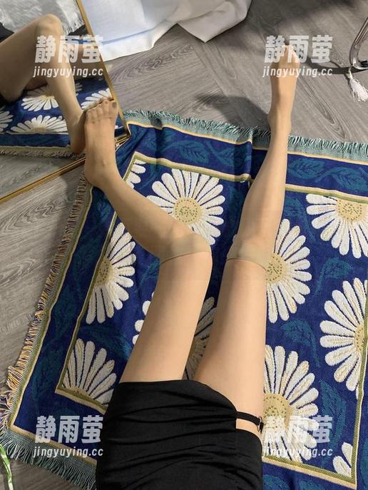 微密圈 - 要不要一同感受桃脱了在泳池的“漂浮”？图包等你来发掘哦！