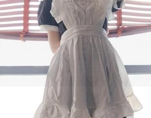 在森萝财团的JK校服白丝里，有种青春气息在飘荡