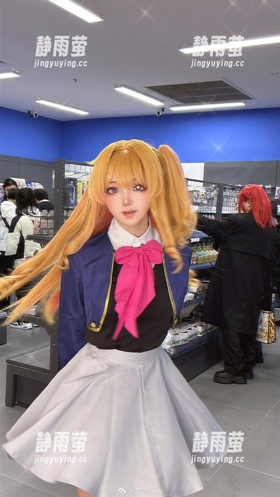 楚楚子w的写真集，索尼子也要帮忙搬家了？