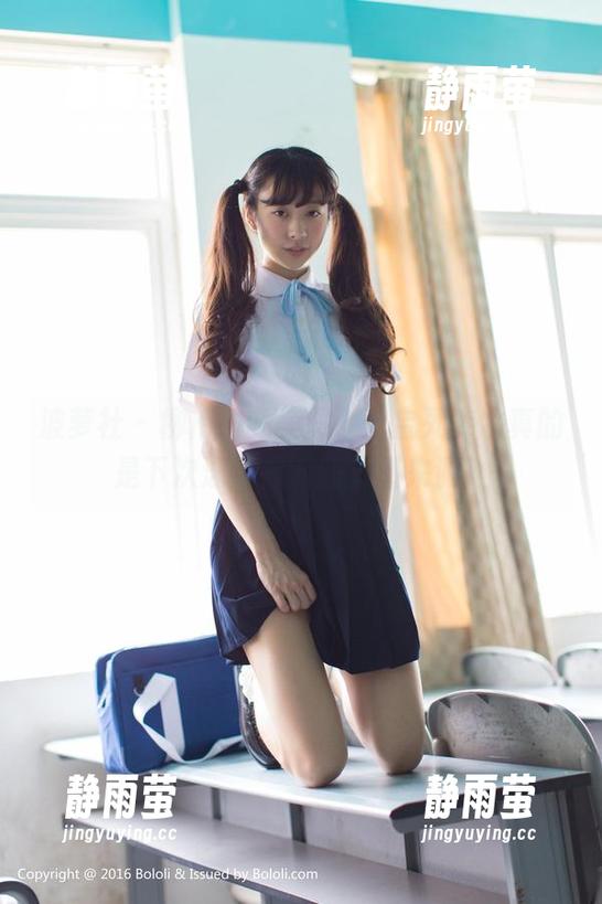 波萝社 - 柳侑绮的美图，七宝死库水真的是下次泳池派对的灵感来源！