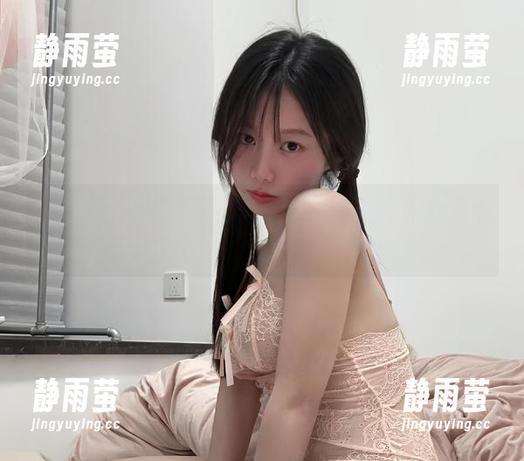 微密圈 - 在线支持，火龙果羊的礼服，今天穿的更像个半夜出门的角色扮演者！