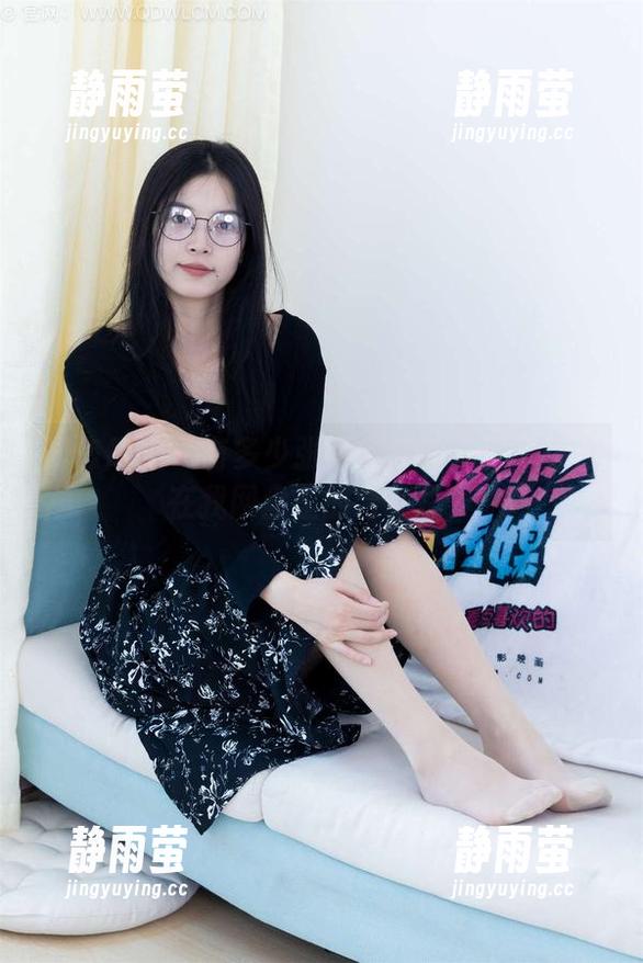 物恋传媒 - 有多少张菜菜的自拍正静静躺在我网盘里的合集里？