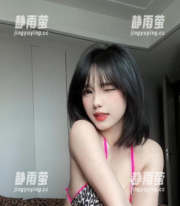 微密圈 - 我跟琳铛铛一起“穿越”粉红豹纹的美图天地