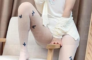 微密圈 - 袜秀大评论：胜利的小生活，原图里的用袜子搭配啥都能上演