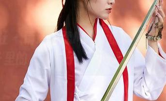 蜜桃社 - 精选蜜蕊Mary的浴室作品集：镜子里的人与影子，这种对比真有趣。
