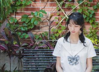 高清黑丝百合：西呱呀呀呀请来摄影师支持你没问题啊，前提是他能找到镜头！