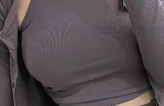 微密圈 - 照片里的女仆：陈佩奇，今天要让你心花怒放
