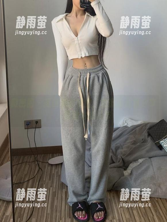 微密圈 - 圣诞服套事业：陈佩奇图集分享，猪猪也想过节