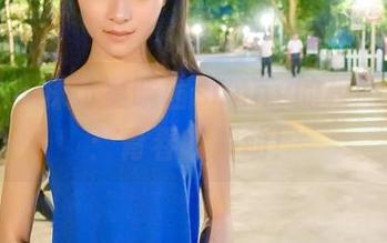 青豆客 - 探访莫晓茜sunny的校服图片库：青春的冲动！